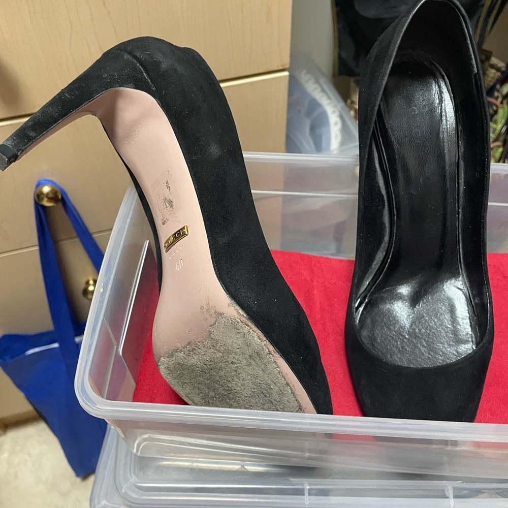 Black suede heels